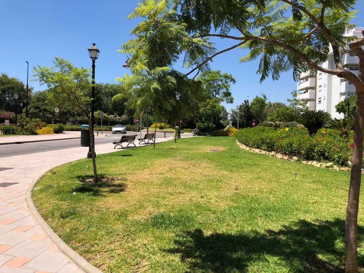 Rentcostadelsol Fuengirola Dona Sofia A Exterior foto